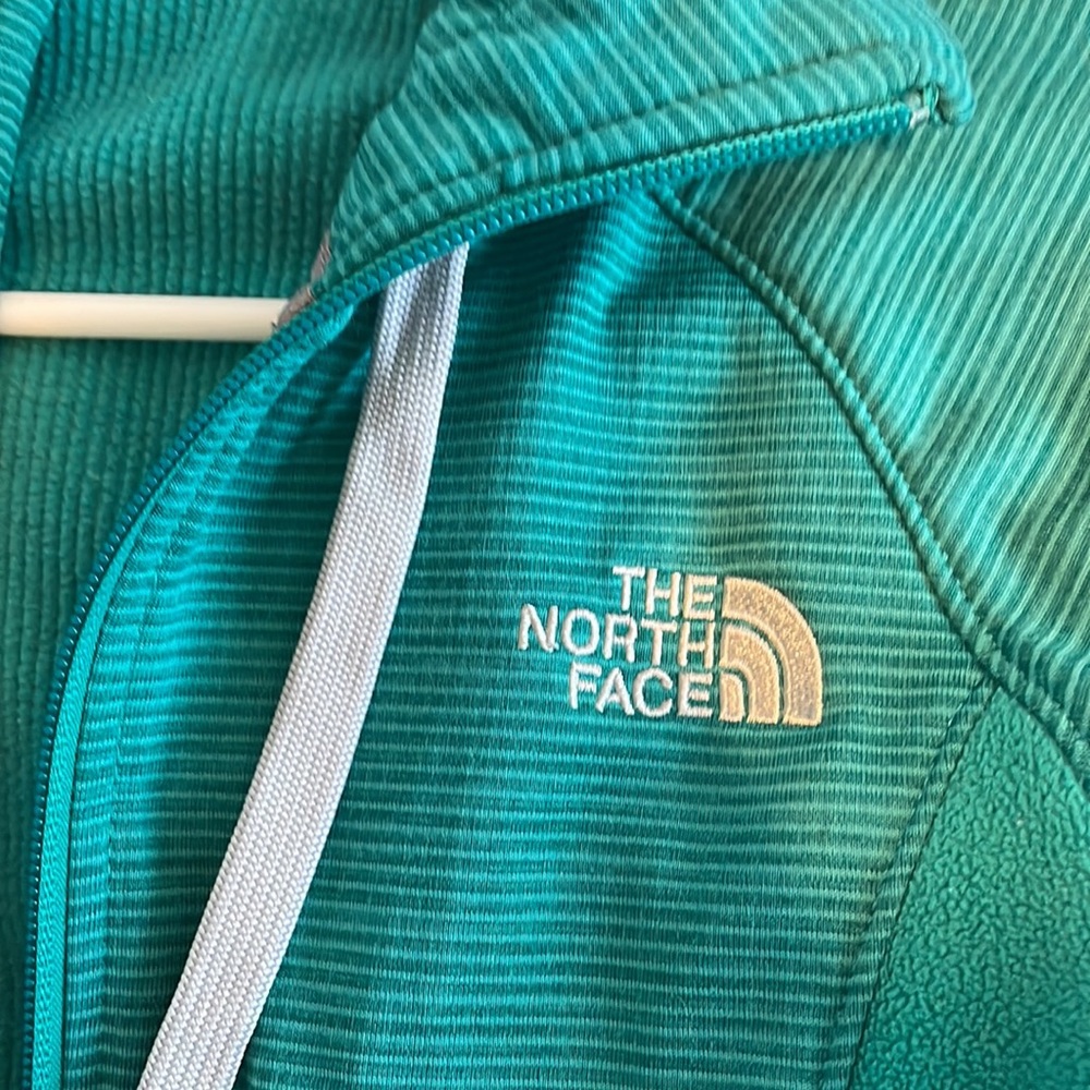 North face jacket - Picture 2 of 3